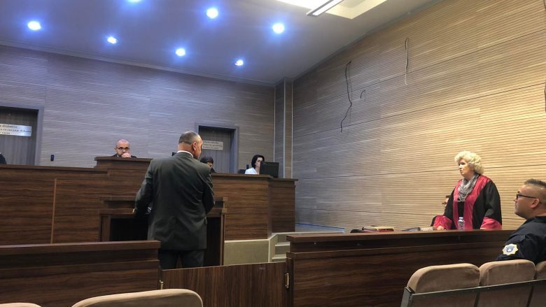 Dënohet me 22 vite burgim i akuzuari për vrasjen e 2019-ës në Prishtinë, babai i tij lirohet nga akuza për shtytje në vrasje