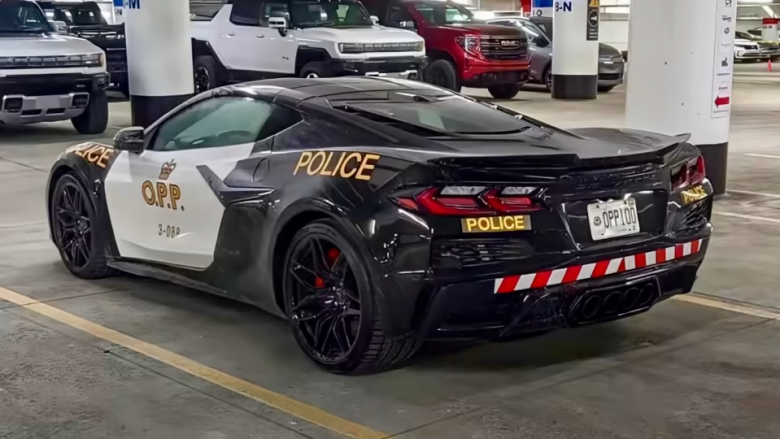 Policia kanadeze bëhet me veturë sportive – Chevrolet Corvette 2023i bashkohet flotës së tyre të veturave