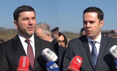 Liderët opozitarë homazhe në Prekaz: Rrugëtimi i Kosovës qëndron mbi sakrificën e Jasharajve