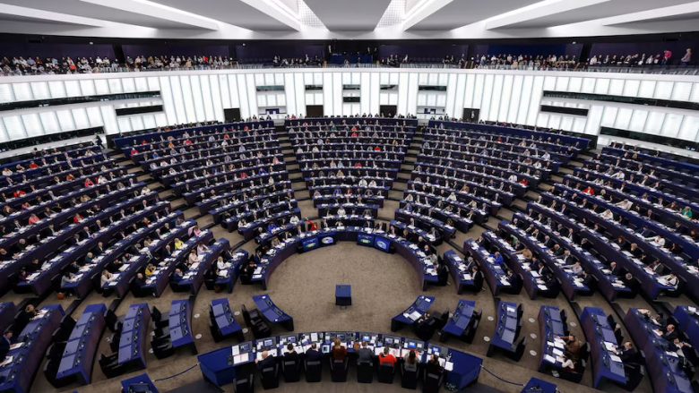 Parlamenti Evropian i kërkon UEFA-s përjashtimin e Bjellorusisë nga ‘Euro 2024’