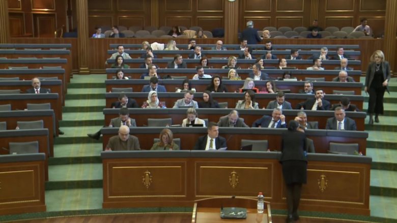 Seanca e Kuvendit vazhdon pa opozitën, pozita merr disa vendime