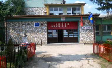 Theret një i mitur në shkollën e mesme “Adem Gllavica” në Lipjan, policia arreston një të dyshuar