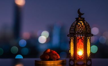 Pse agjërojnë myslimanët gjatë Ramazanit?
