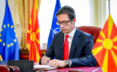 Pendarovski: Qëndrim për nënshkrimin e dekretit, pasi që ta shohim versionin përfundimtar të ligjeve për autostradat