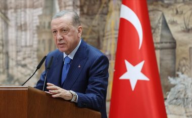 Erdogan nënshkruan vendimin, zgjedhjet presidenciale dhe parlamentare në Turqi mbahen më 14 maj