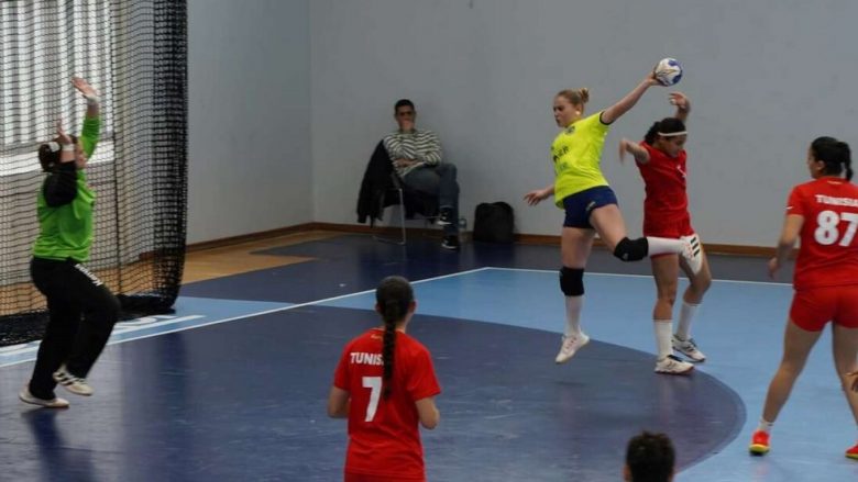 Hendboll: Kosova U-17 zhvilloi ndeshje të fortë ndaj Tunizisë
