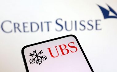 Banka zvicerane UBS besohet të jetë në bisedime për të blerë rivalen Credit Suisse