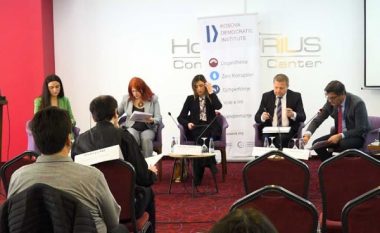 Haxhiu: Diskriminimi ekonomik mes burrave dhe grave është evident