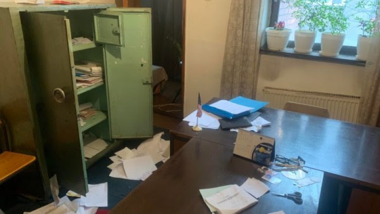 Hajnat vjedhin para dhe vulën e Shoqatës së Pensionistëve në Prishtinë