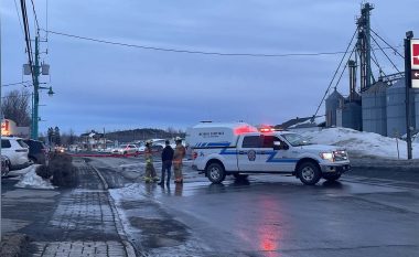 Dy të vdekur dhe disa të lënduar pasi një kamionçinë “përplaset me këmbësorët” në Quebec të Kanadasë