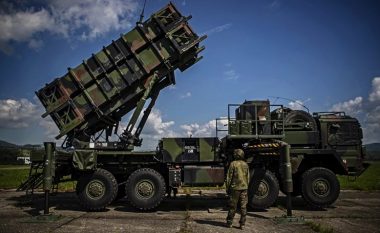 Gjermania i dorëzoi Ukrainës sistemin e mbrojtjes raketore Patriot