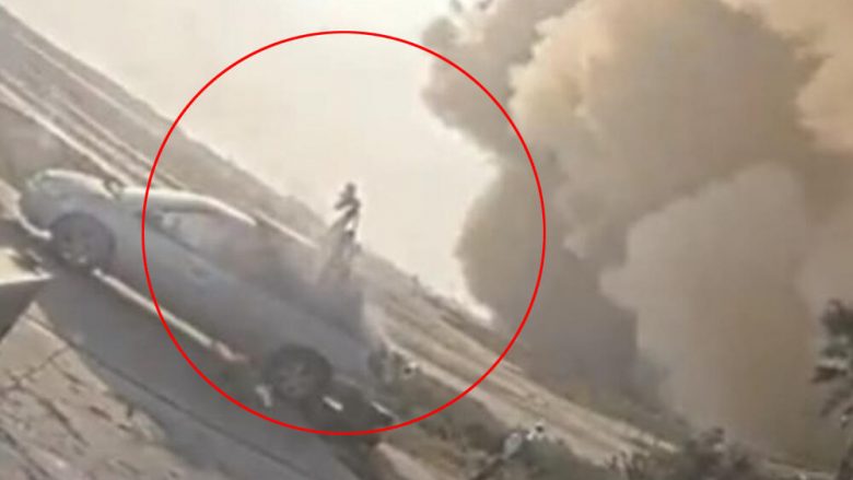 Pjesët e raketës së shkatërruar të Starship përfundojnë mbi një furgon – pamjet bëhen virale