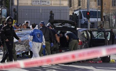 Pesë persona goditen nga një veturë në Jerusalem, policia në kërkim të sulmuesit – publikohen pamjet rrëqethëse