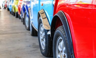 Kur mund të barazohen çmimet e veturave të vogla elektrike dhe ato me benzinë?