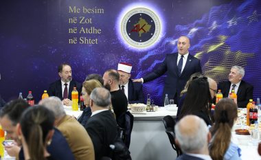 Haradinaj shtron iftar për Bashkësinë Islame të Kosovës