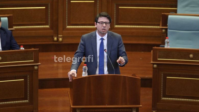 Murati përplaset me opozitën lidhur me Projektligjin për Tatimin në Pronë