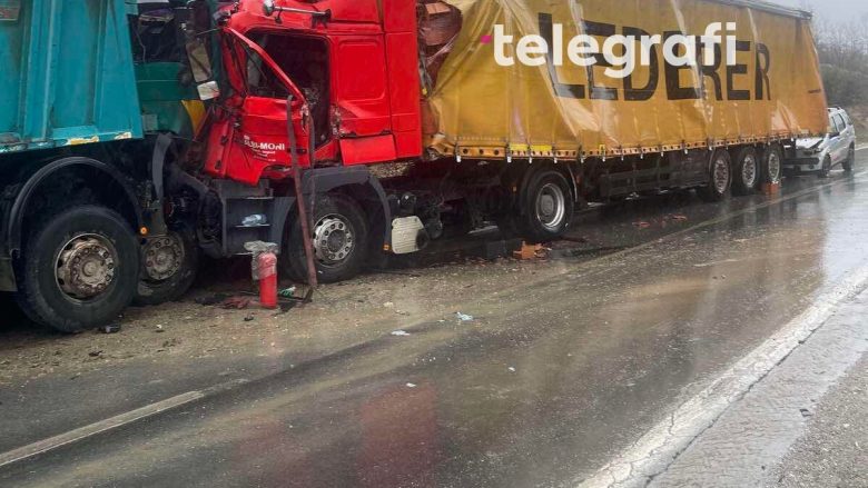 Aksident mes dy kamionëve në magjistralen Gjilan – Prishtinë, lëndohen shoferët