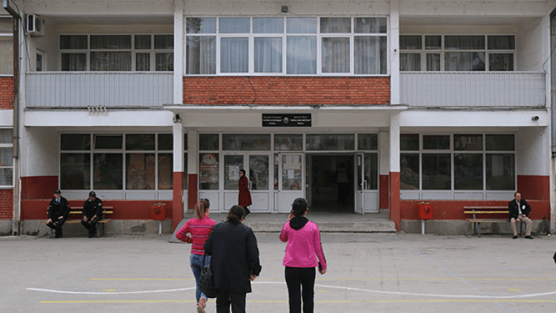 Tetovë dhe rrethinë, mungesë e psikologëve nëpër shkolla