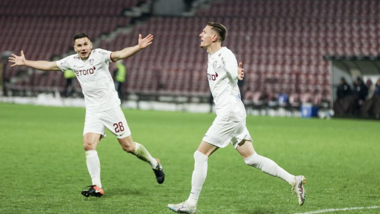 “E kam të vështirë ta mbajë në bankën rezervë”, trajneri i Clujit thurë lavde për Ermal Krasniqin