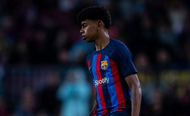 Historia është shkruar mbrëmë te Barcelona: Lamine Yamal , i njohur si “Mini Messi” ka debutuar në moshën 15-vjeçare