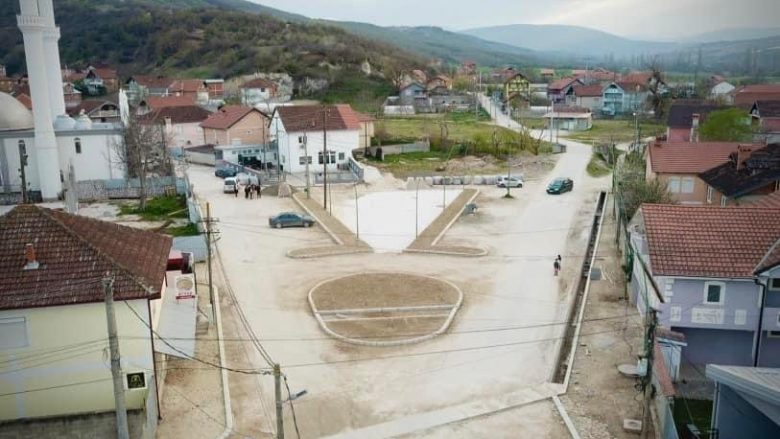 Rinia e Batincës me vetëfinancim rregullon qendrën e fshatit