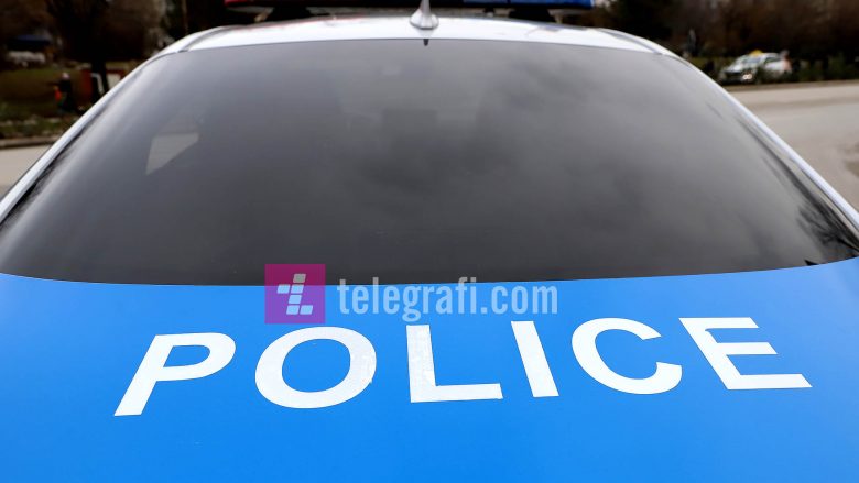 Policia shkon për të intervenuar në një rast të vjedhjes në Malishevë, has në tre të dyshuar – njëri prej tyre gjuan me armë