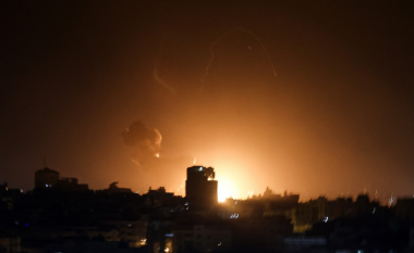 Izraeli godet infrastrukturën e grupit militant Hamas në Liban dhe në rripin e Gazës
