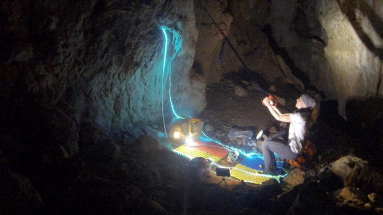 Alpinistja spanjolle largohet nga shpella ku qëndroi e izoluar për 500 ditë