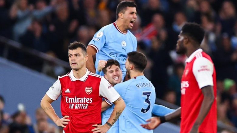 Manchester City i tregon Arsenalit se kush është kampioni i Ligës Premier – fitore e madhe e qytetarëve ne Ethihad