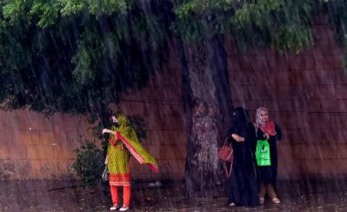 Hapi i vogël i madh, për një grua në Pakistan