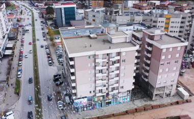Extra zbritje dhe me fletë poseduese, banesat në lagjen Bajram Curri të Prizrenit ofrohen me 799 euro për m/2 ID-170