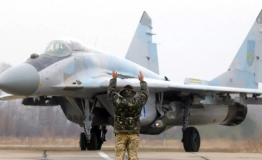 Aeroplanët e parë luftarakë polakë MiG-29 mbërrijnë në Ukrainë