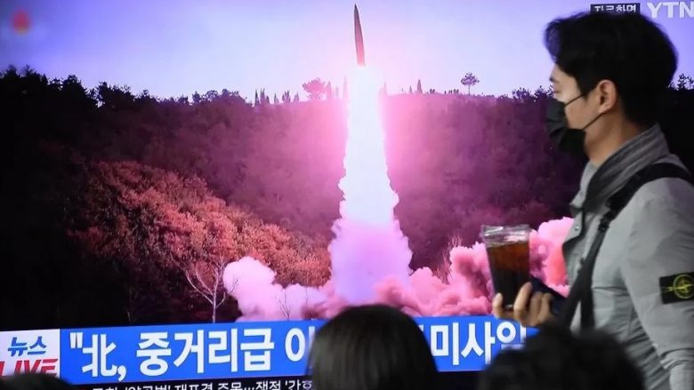 Lansimi i një rakete nga Koreja e Veriut shkakton alarm në Japoni – sirenat u ndezën nëpër Hokkaido dhe banorëve iu tha të “evakuoheshin menjëherë”