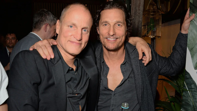 Matthew McConaughey habit me deklaratën, thotë se ai dhe Woody Harrelson mund të jenë vëllezër