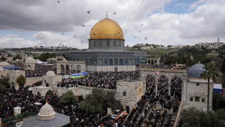 Ushtria izraelite vrau një palestinez në hyrje të xhamisë al-Aqsa