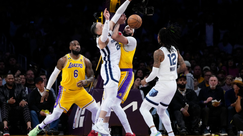 Lakers dhe Miami marrin fitore të mëdha para adhuruesve të vet
