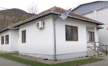 Objekti në fshatin shqiptar që "zëvendëson" komunën e Zubin Potokut