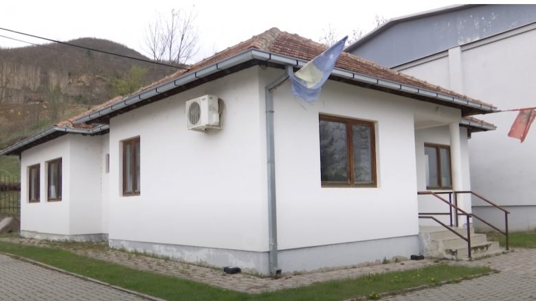 Objekti në fshatin shqiptar që “zëvendëson” komunën e Zubin Potokut