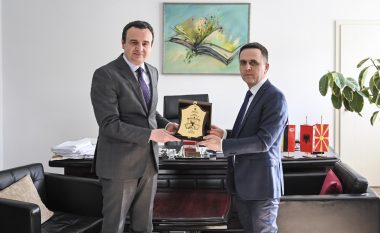 Kurti në Tetovë takoi kryetarin Bilall Kasami, folën për projektin e rrugës Prizren – Tetovë