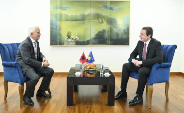 Kurti takoi Minxhozhin, biseduan për përgatitjen e mbledhjes së qeverive të Kosovës e Shqipërisë