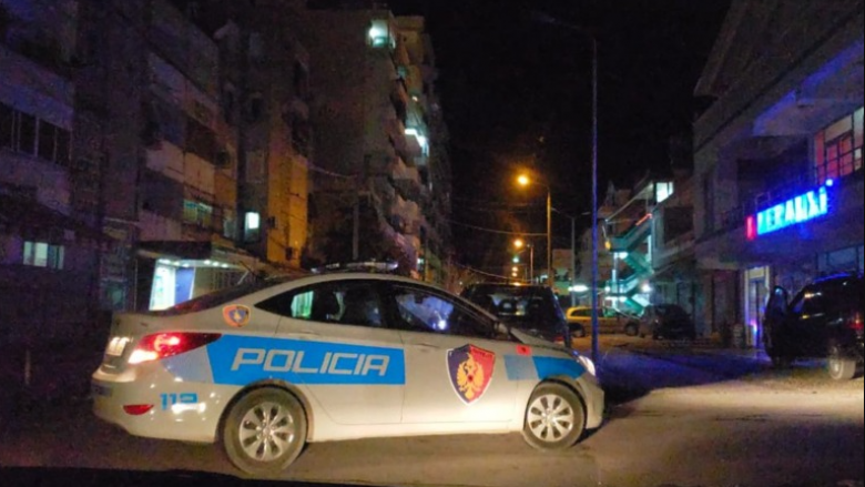 Tre të plagosur me thikë në Tiranë