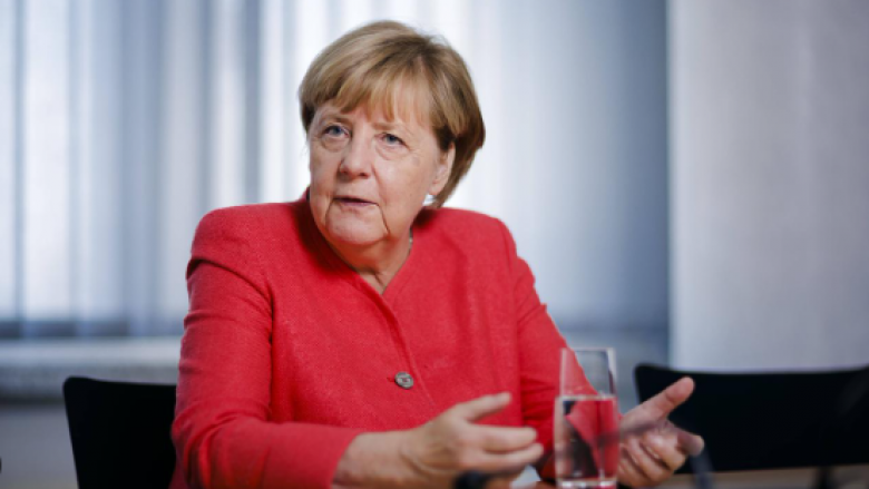 Merkel: Më së voni në vitin 2005 ose 2006 duhet të kishim thënë se nuk ka mbaruar “Lufta e Ftohtë”