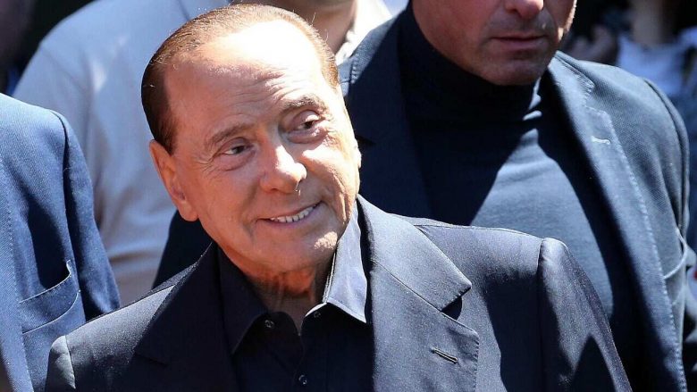 Silvio Berlusconi po trajtohet në terapi intensive në Milano