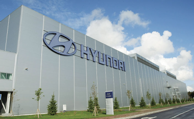 Prodhuesi i automjeteve Hyundai planifikon të largohet tërësisht nga Rusia