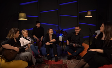 Albina dhe familja Kelmendi publikojnë versionin akustik të këngës “Duje”