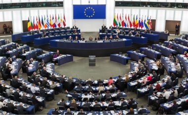 Parlamenti Evropian: Rusia shfrytëzon Serbinë për ndërhyrje në Ballkanin Perëndimor