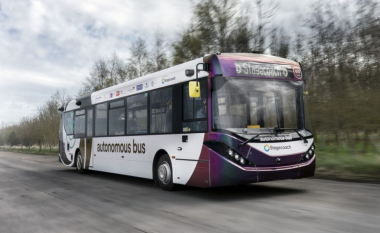 Flota e parë e autobusëve vetë-drejtues në botë do të dalë së shpejti në rrugët e Skocisë