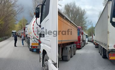 Kolona të gjata të kamionëve, pritjet deri në tetë orë në kufirin Maqedoni e Veriut – Kosovë