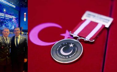 Kosova dekorohet me medalje presidenciale nga Erdogan për shërbimin humanitar pas tërmeteve në Turqi