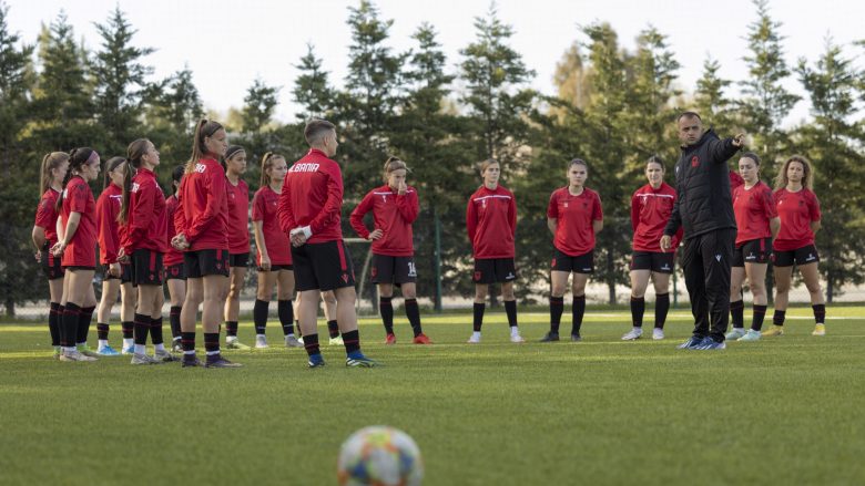 Europiani U-19 për vajza, trajneri Krepi: Rivalët janë të fortë, por ne do t’i marrim maksimumin këtij grupi